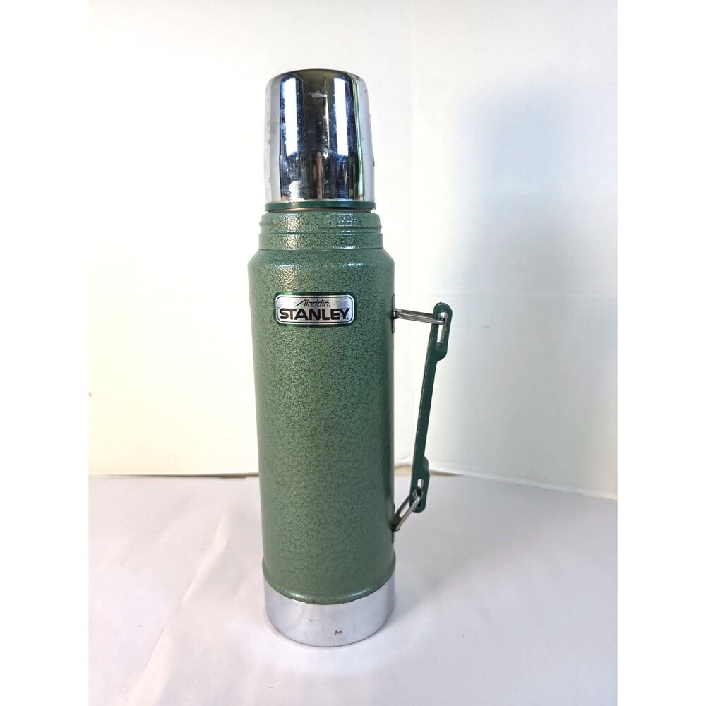 Vintage Stanley Aladdin Green Vacuum Bottle Thermos A-944dh 1 Quart USA